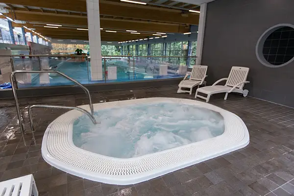 jacuzzi2